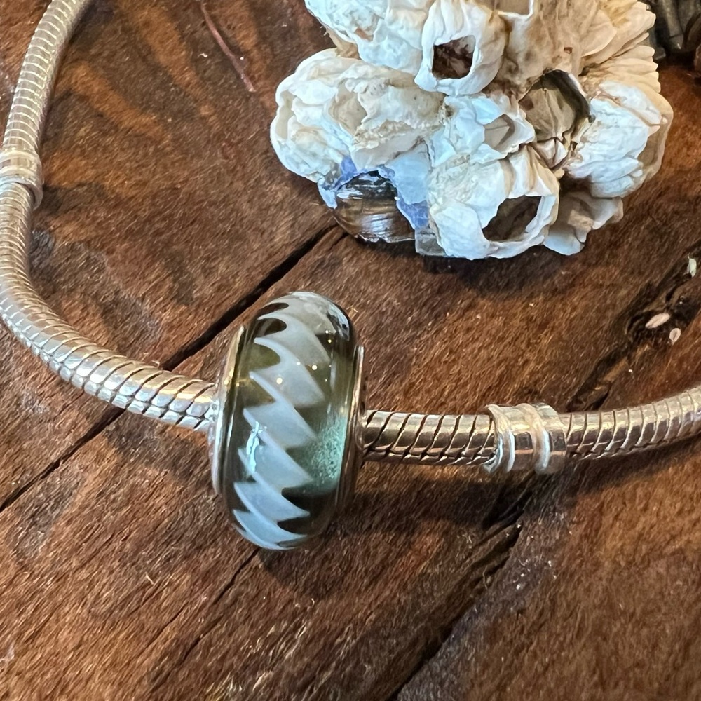 Authentic Pandora Murano Black Zig Zag Stripes Glass Bead Boho Spring